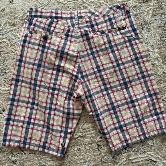 Volcom Red Blue Plaid Shorts Men 34 Y2k Street Skater Retro - Picture 2 of 8